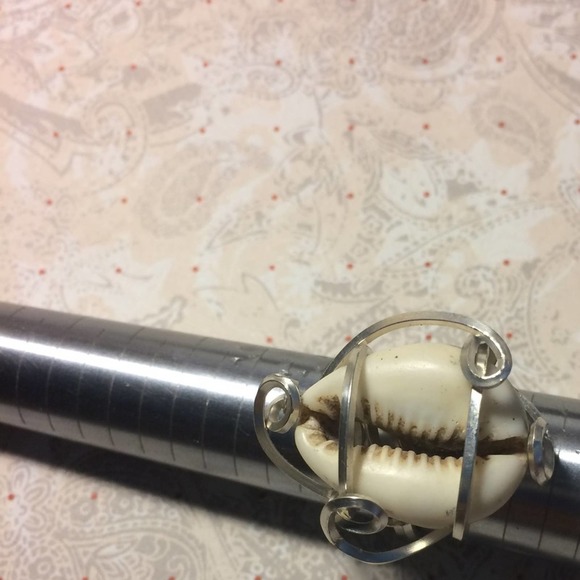 Wirequeen Artisan Wire Wrap Cowrie Shell Ring in  18Gage SS Sizes  8 9 10 - Picture 1 of 4